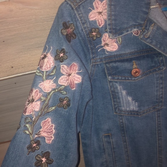 Unique Forever 21 Jean Jacket - Picture 6 of 12